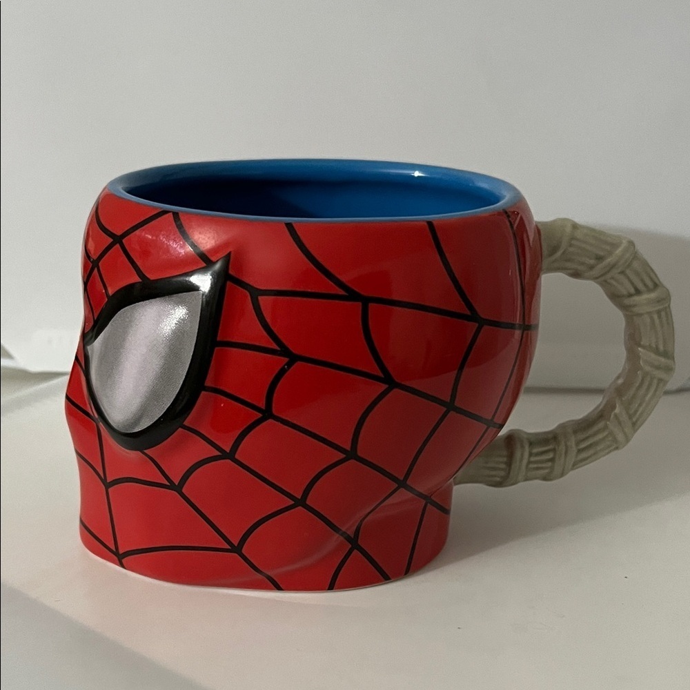 16 oz Disney Spider-Man Mug - Picture 2 of 6